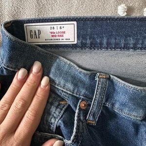 Gap Mid Rise 90s Loose Jeans - Size 6P